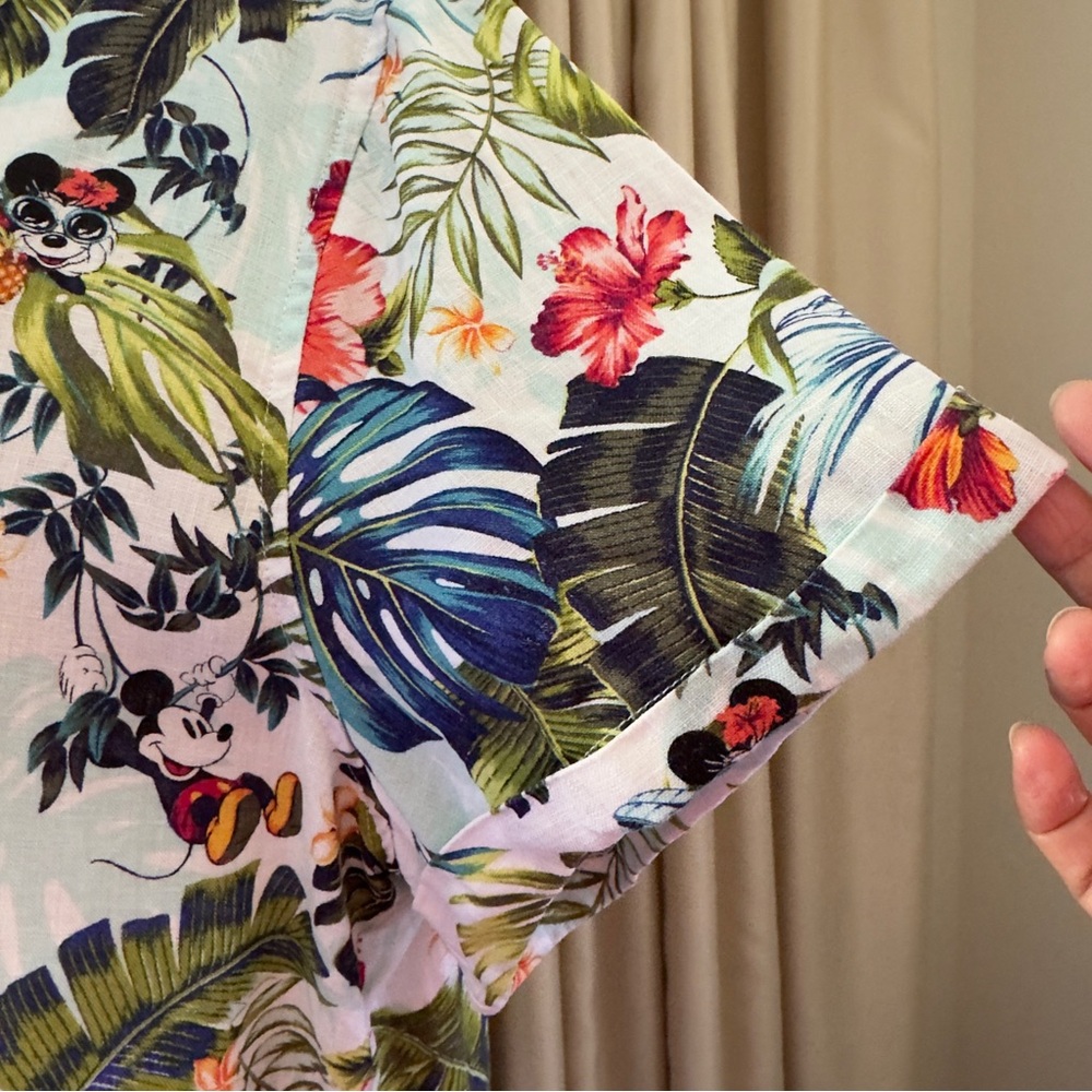 Disney Tommy Bahama Jungle Jubilee Camp Shirt Medium - Picture 10 of 13